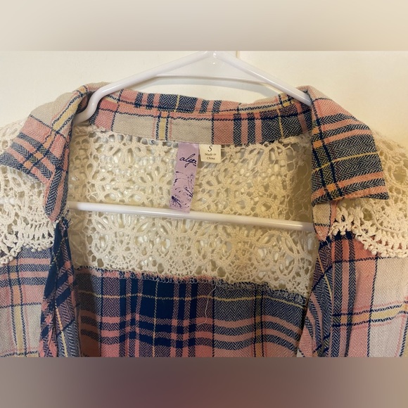Floral plaid button down top with crochet details in small - Picture 5 of 12